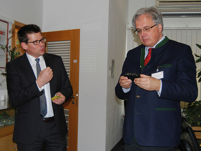 Le président de la région, M. Hillenbrand, rend visite à ept